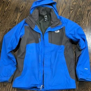 2in 1 jacket- can be worn as two separate jackets